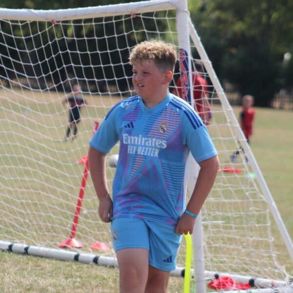 jcss-player-portrait-blue-kit-01